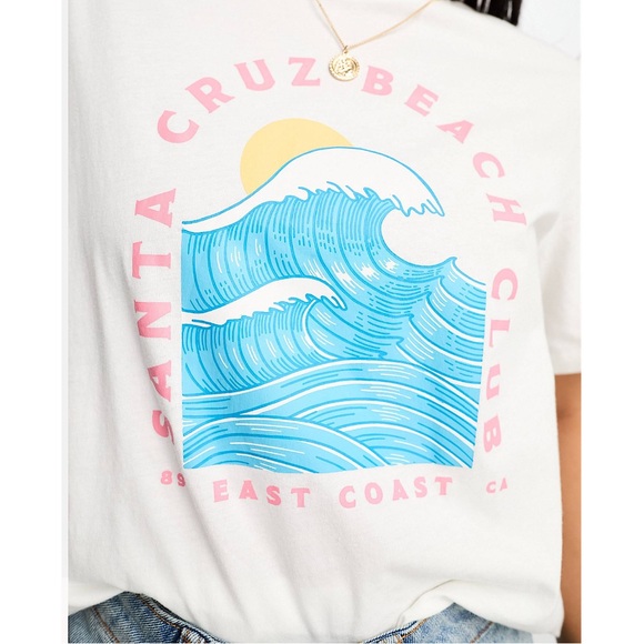 Pieces Santa Cruz Beach Club Graphic Tee. Size small. - Picture 3 of 16